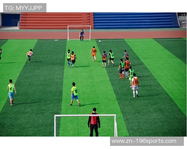 南特足球俱乐部的辉煌历程与未来展望:一支球队的梦想与坚持 南特足球俱乐部的辉煌历程与未来展望:一支球队的梦想与坚持